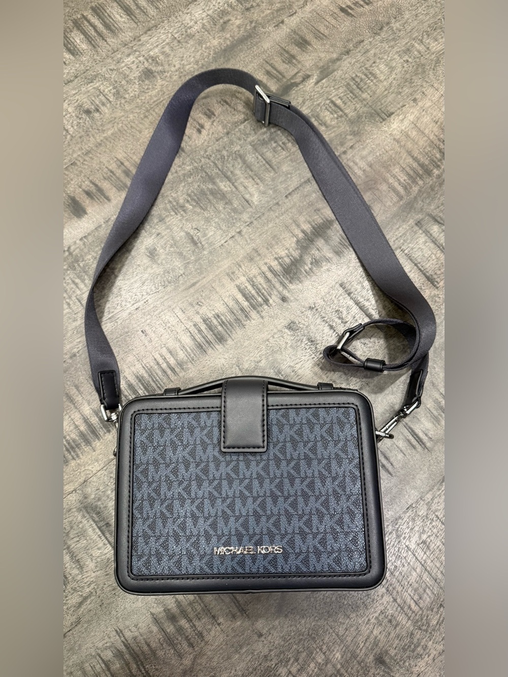 Michael Kors Men's Navy and Black Logo Belt Bag